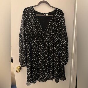 H&M long sleeved floral dress